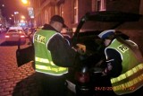 Poznań: Policjanci skontrolowali taksówkarzy. 4 mandaty i zatrzymany dowód rejestracyjny