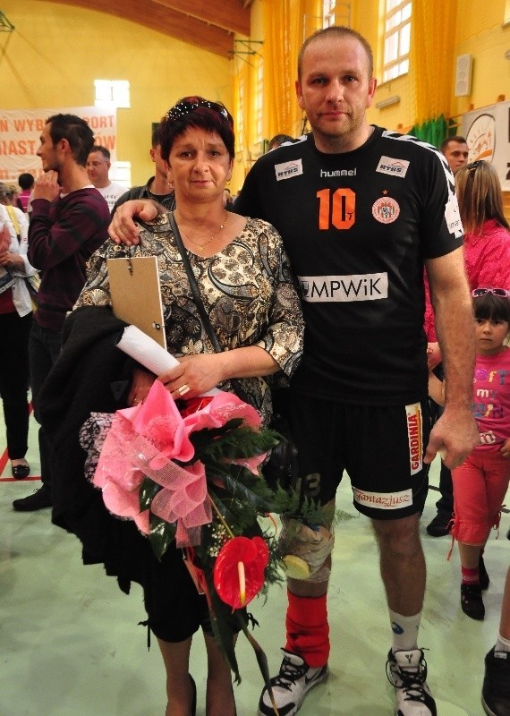 Mariusz Jurasik z mama Urszulą.