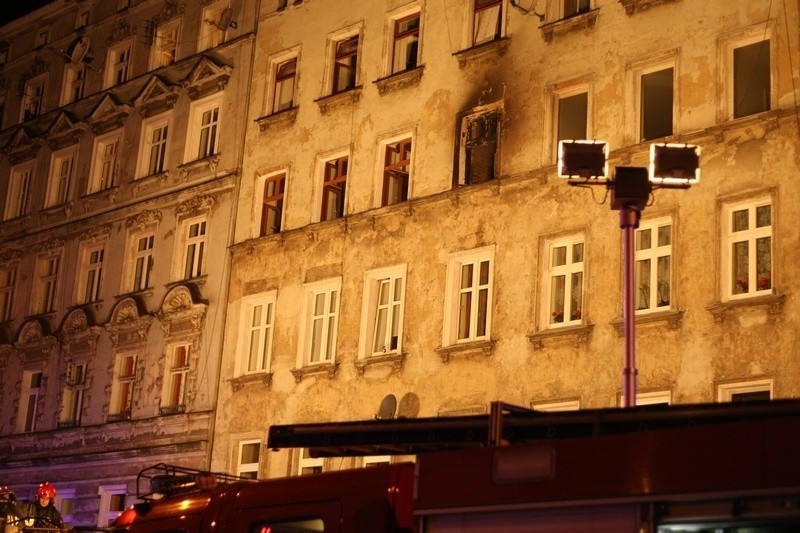 Pożar przy ul. św. Wincentego. Jedna osoba ciężko poparzona (FILM, ZDJĘCIA)