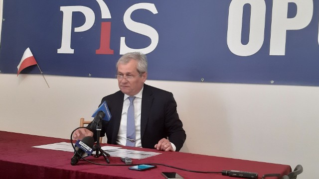 Sławomir Kłosowski uważa, że opolski spór powinien być rozstrzygnięty w województwie i zapowiada, że zainteresuje sprawą ministra Kwiecińskiego, odpowiedzialnego za nadzór na unijnymi pieniędzmi.