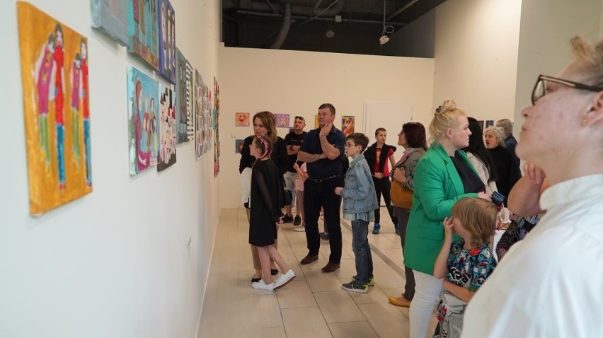 Młodzieżowy Dom Kultury w Radomiu zaprosił na wernisaż do Galerii Akademickiej Wydziału Sztuki w Galerii Słonecznej