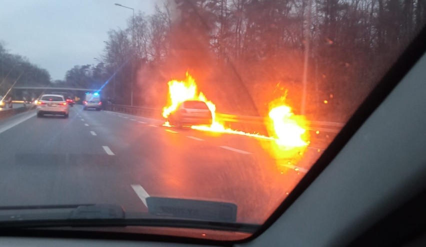 Pożar samochodu na DK88