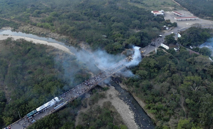 Starcia na granicy kolumbijsko-wenezuelskiej