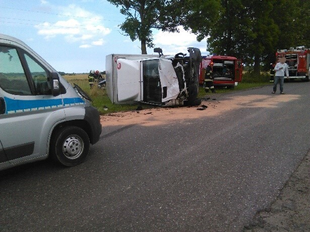 Miejsce wypadku. Nie żyją trzy osoby.