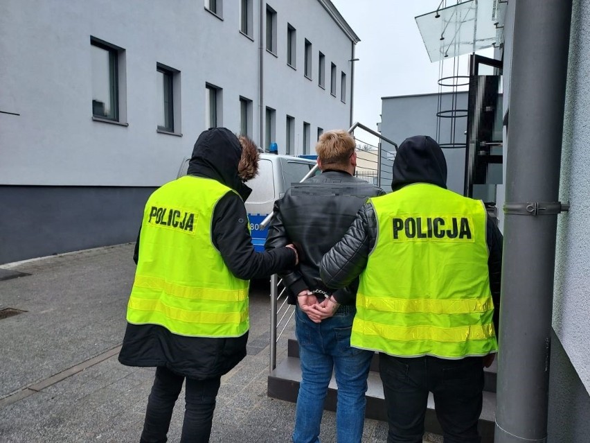 Policjanci z Inowrocławia zatrzymali w Szczecinie 26-latka....