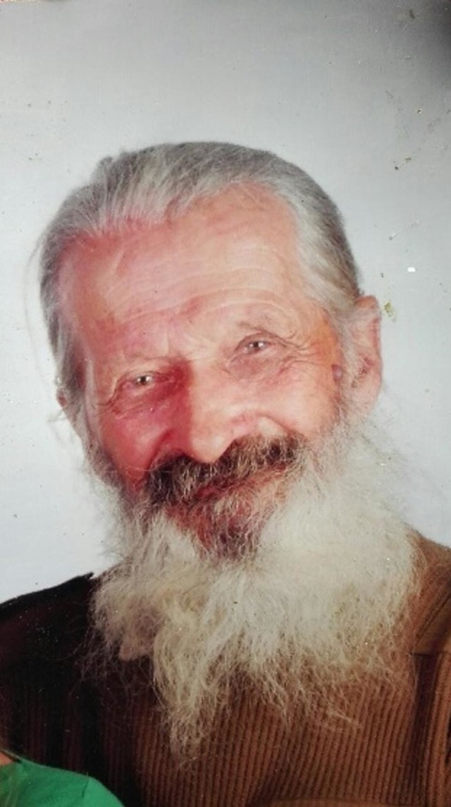 Roman Czekaj, 83 lata, mieszkaniec Czartowa. Osoby, które widziały tego mężczyznę proszone są o kontakt z policją