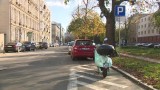 Skuter na minuty. Źle zaparkowałeś? Poniesiesz za to karę (video) 