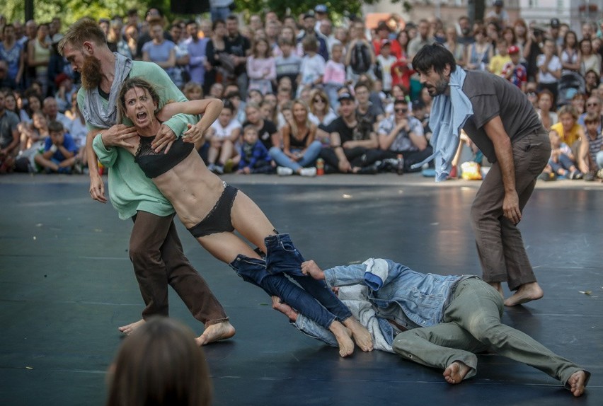 Międzynarodowy Festiwal Teatrów Plenerowych i Ulicznych FETA...