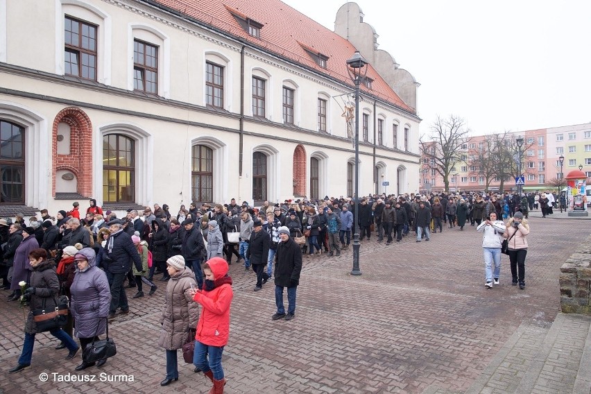 Stargard bez prezydenta. Ostatnie pożegnanie: msza w kolegiacie, kondukt żałobny, pogrzeb [zdjęcia]