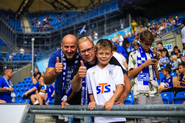 Dla Lecha Poznań wygrana z Piastem Gliwice było pierwszym zwycięstwem w obecnym sezonie PKO Ekstraklasy. Wraz z piłkarzami Kolejorza świętowało dokładnie 11 223 kibiców, którzy przybyli na stadion przy ul. BułgarskiejZobacz zdjęcia z trybun --->