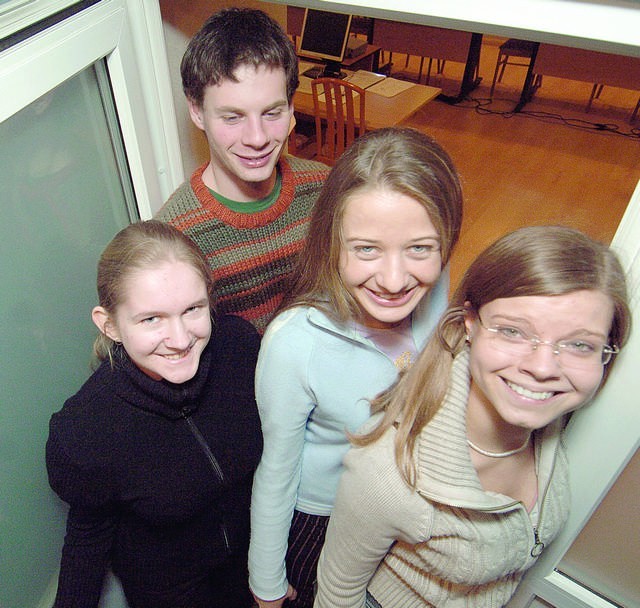 Fot. Tytus żmijewskiAnia, Olek, Natalia i Kasia już  wybrali kierunek studiów. Mają nadzieję, że uda im się znaleźć dobrze płatną pracę.