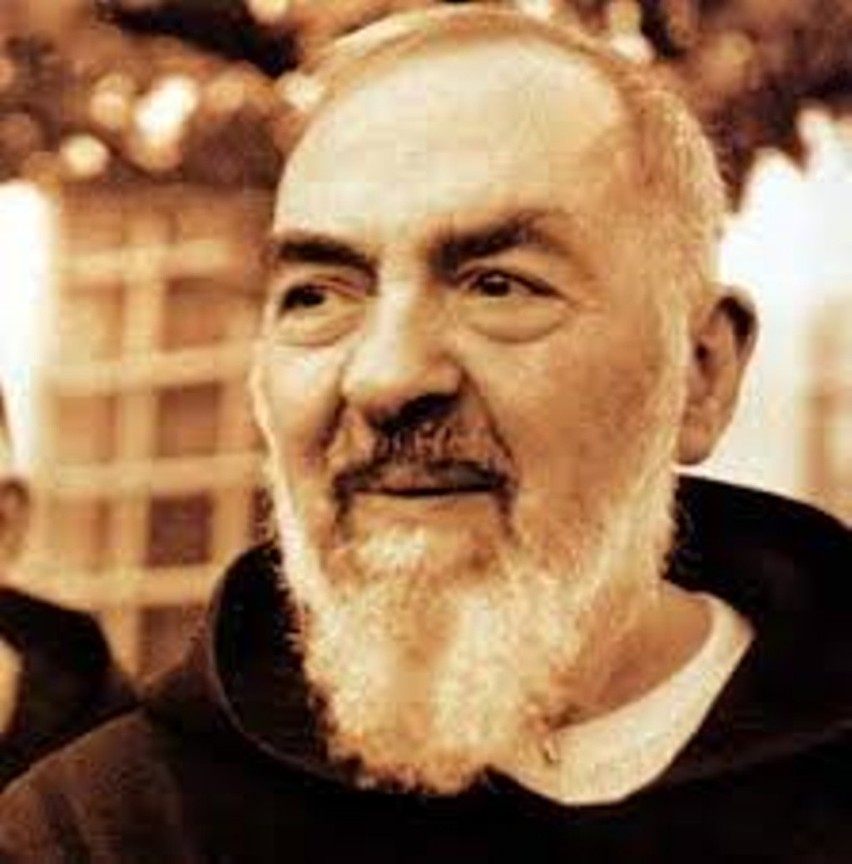 Ojciec Pio - Zakonnik uzdrowił wiele osób i do dzisiaj jest...