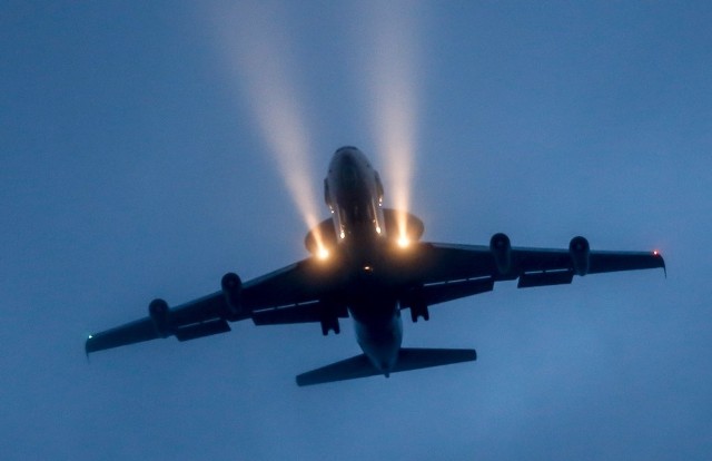 We wtorek popołudniu nad Gdańskiem krąży amerykański samolot AWACS. Maszyna pochodzi z bazy lotniczej na terenie Niemiec. Samolot służy do wczesnego ostrzegania i dozoru przestrzeni powietrznej. Piloci ćwiczą podejście do lądowania na lotnisku w Gdańsku Rębiechowie.  