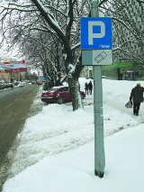 Białostoczanie nie chcą płacić za parkowanie w śniegu. Magistrat twardo: ulg z powodu zimy nie będzie.