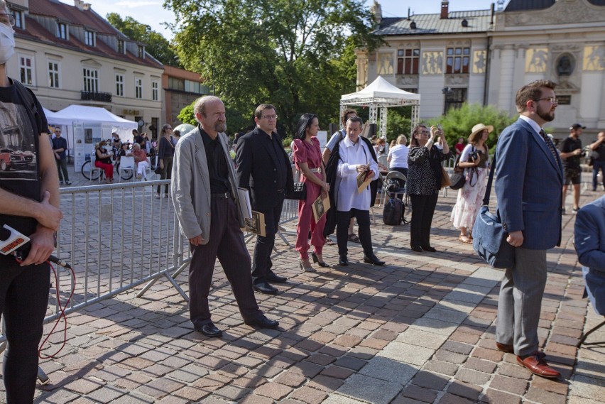 Krakowscy aktorzy, przedstawiciele władz samorządowych i instytucji kultury przeczytali fragmenty „Balladyny”