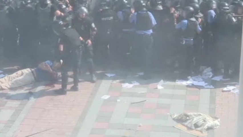 Ukraina, 31.08: Zamieszki pod ukraińskim parlamentem. Około...