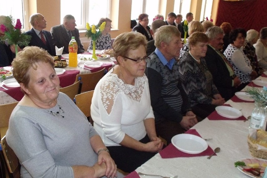 W Waśniowie spotkali się seniorzy, emeryci i renciści z całej gminy