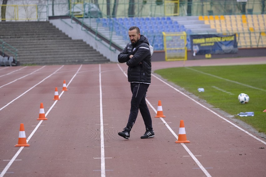 Pomorzanin (niebieskie stroje) pokonał Unię 1:0