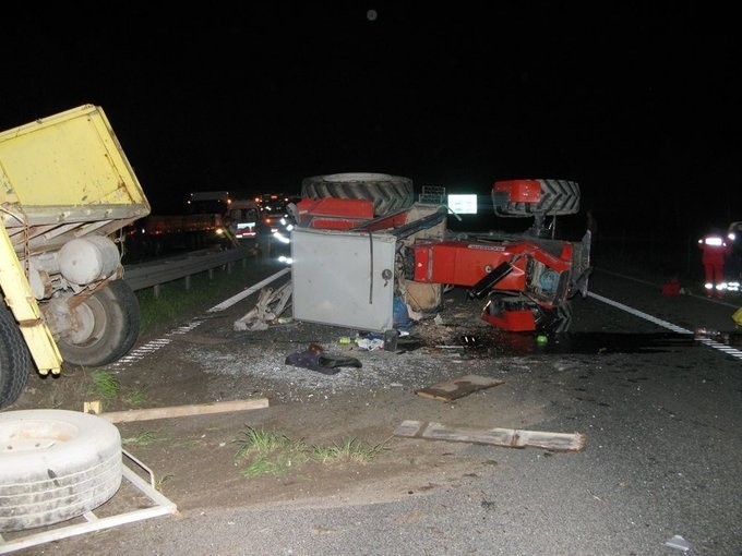 Tragedia na drodze. Zginął kierowca autobusu