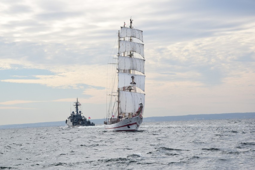 Niedzielne uroczystości pogrzebowe admirała floty Józefa...