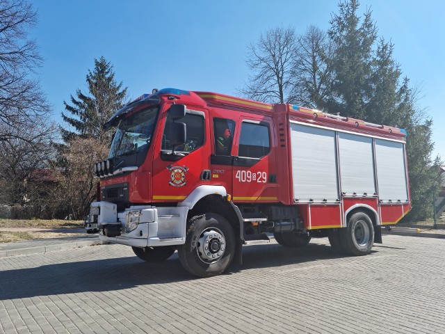 Nowy wóz strażacki OSP w Sarnowie sprawdził się już w terenieZobacz kolejne zdjęcia/plansze. Przesuwaj zdjęcia w prawo - naciśnij strzałkę lub przycisk NASTĘPNE