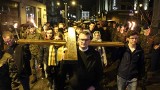 Ponad tysiąc osób przeszło przez centrum Wrocławia niosąc wielki drewniany krzyż. To coroczna Akademicka Droga Krzyżowa