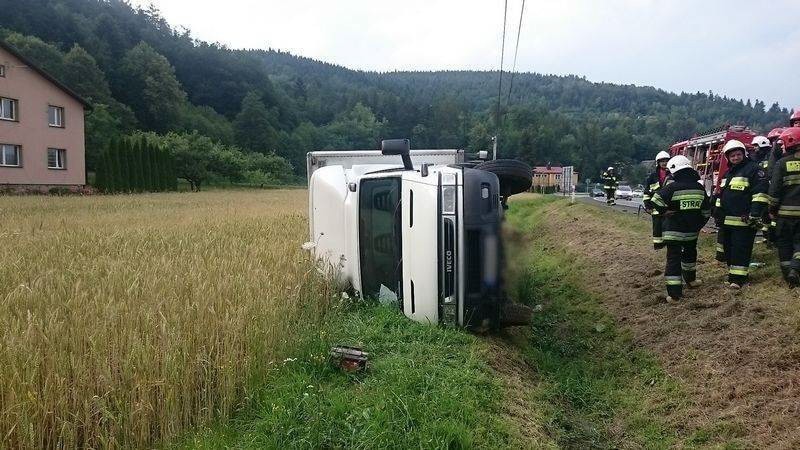 DK 75. Wyglądający groźnie wypadek na szosie krakowskiej [ZDJĘCIA]