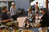 Powiat krakowski. Asystenci pomogą osobom niepełnosprawnym w codziennych czynnościach i funkcjonowaniu w społeczeństwie