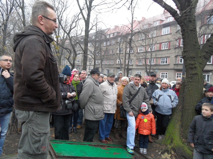 Otwarcie schronów na placu Akademickim Bytom