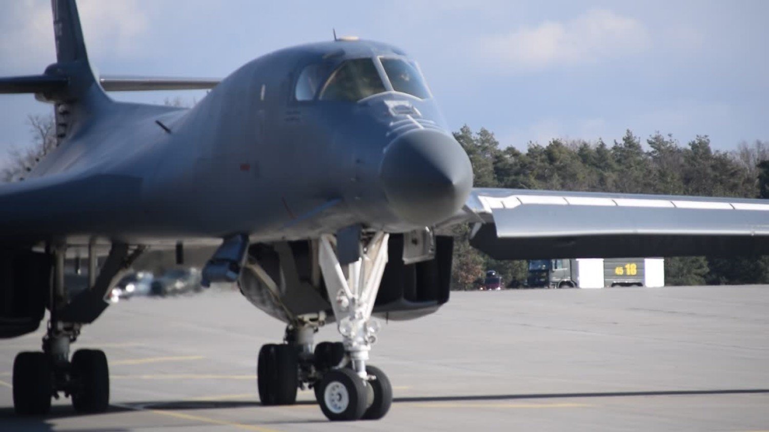 Бомбардировщик b1b lancer