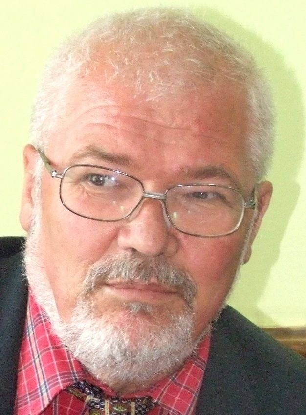 Marian Górski. Zajął pierwsze miejsce, uzyskał 41 punktów. Ma 57 lat. Wykształcenie wyższe. Był przewodniczącym Rady Miejskiej w Warce (w latach 90.), burmistrzem (1998-2002), wicestarostą (2002-04), skretarzem powiatu (2004-06) i znów wicestarostą.