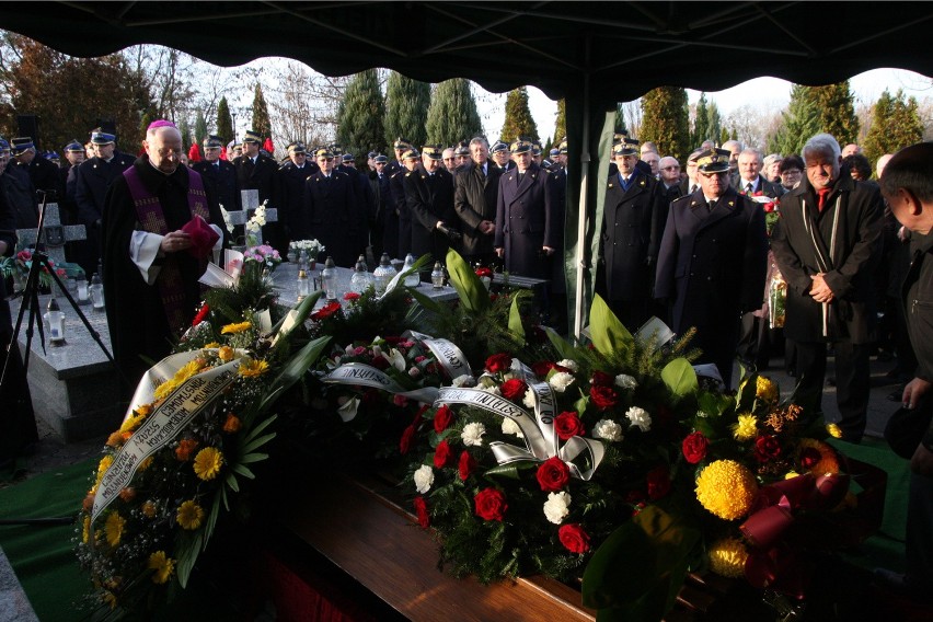 Pogrzeb pułkownika pożarnictwa Zdzisława Filingiera na...