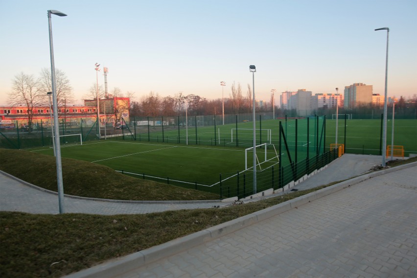 Nowy stadion w Szczecinie dla Stali i Olimpii już gotowy. Zobacz ZDJĘCIA