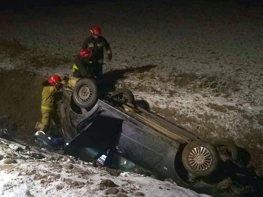 Wypadek na trasie Łosinka - Narew. Kierowca uciekł z miejsca...