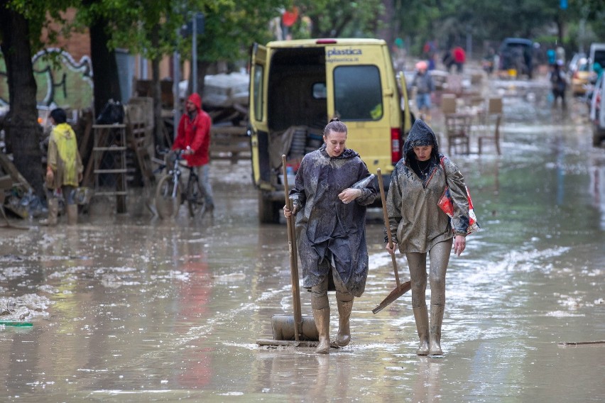 Katastrofalne powodzie we Włoszech. Premier Giorgia Meloni skraca pobyt na szczycie G7
