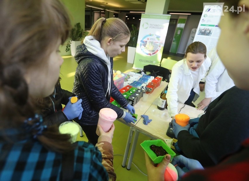 Naukowe projekty uczniów na festiwalu w Technoparku Pomerania [zdjęcia, wideo]