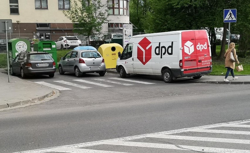 Kraków. Mistrzowie parkowania na krakowskich ulicach [ZDJĘCIA]