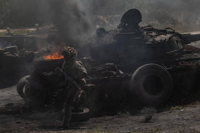 Kontrofensywa Ukrainy może się udać dzięki uzbrojeniu i przeszkoleniu szeregu brygad przez Zachód