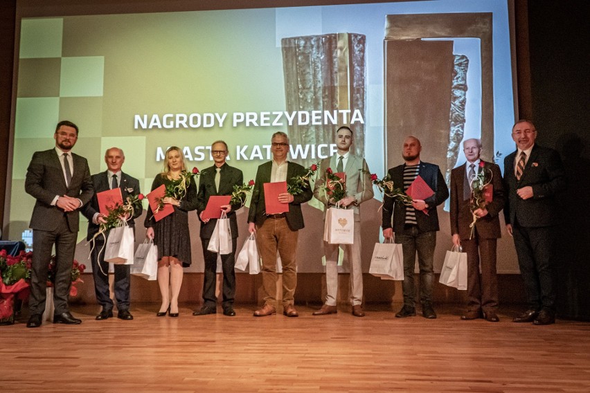Prezydent Katowic wręczył nagrody i wyróżnienia za...