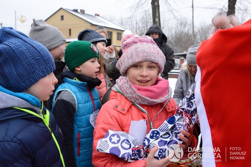 I Strzemieszycki Jarmark Bożonarodzeniowy. Na stoiskach...