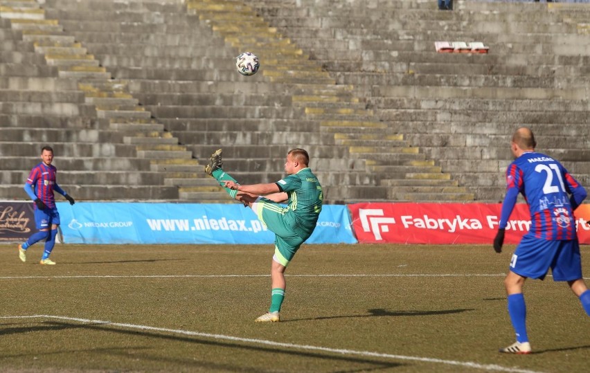 Polonia Bytom wygrała z rezerwami Miedzi Legnica 1:0...