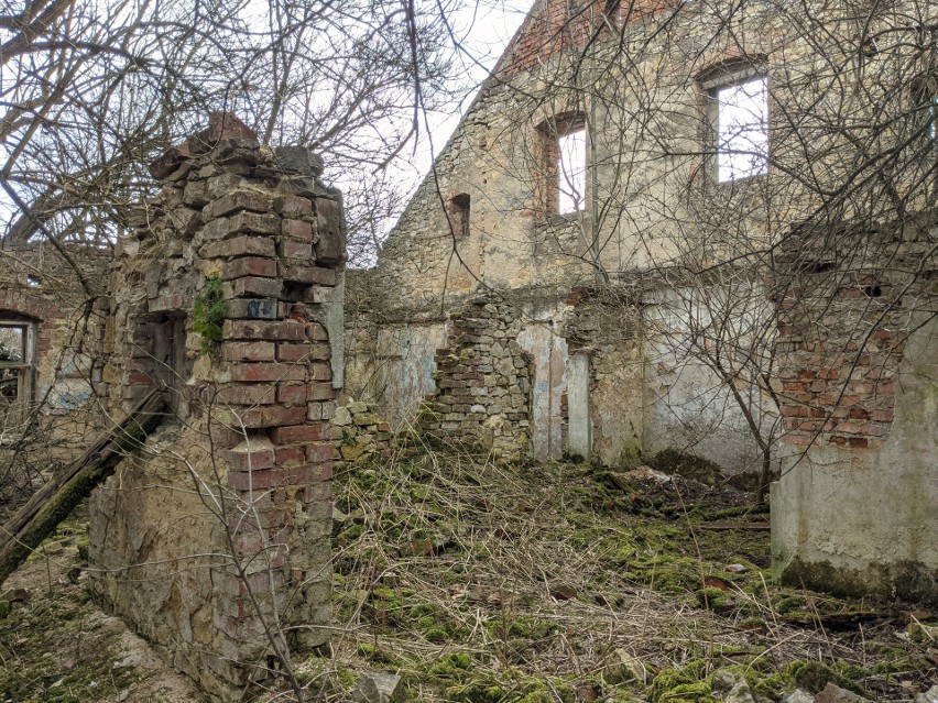 Kompleks Waldhof na Górze św. Anny owiany jest tajemnicą....