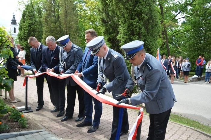 Posterunek Policji w Bakałarzewie powstał 16 grudnia 2002r....