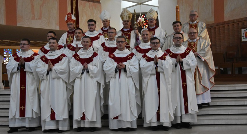 Diecezja kielecka ma jedenastu nowych kapłanów! Święcenia...