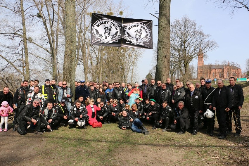 Ponad 150 motocykli wspólnie przejechało z Tłuchowa do...