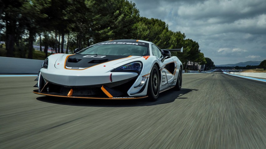 McLaren 570S Sprint...