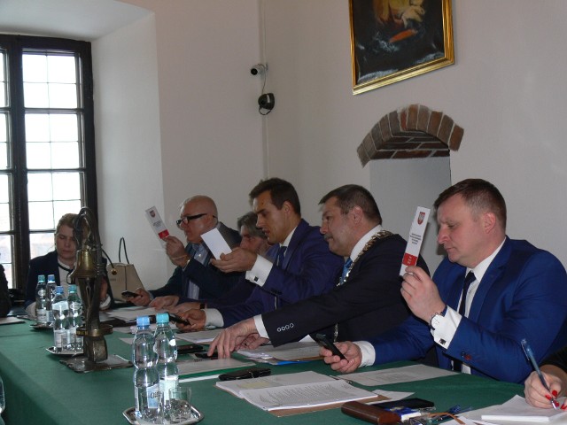V sesja Rady Miasta Sandomierza   VIII kadencji odbędzie się w środę, 27 lutego  o  godzinie 10  w Ratuszu.