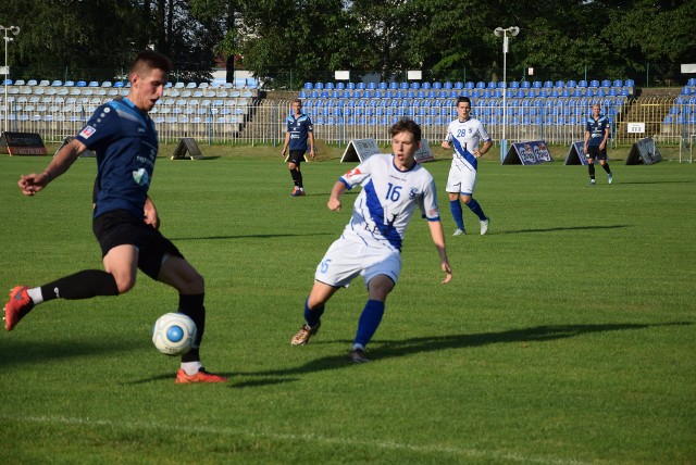 Fragment wtorkowego sparingu Stilonu Gorzów ze Świtem Szczecin-Skolwin (1:2).