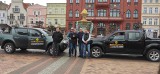 Dwa terenowe auta z Chojnic dotrą do Kijowa. To dary Lasów Państwowych i przedsiębiorców