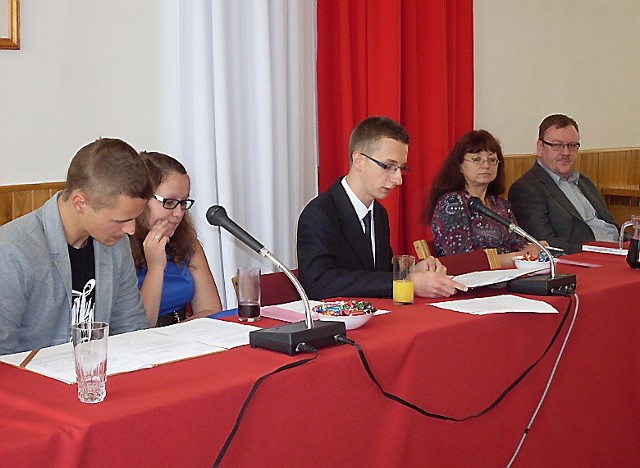 Sesję poprowadził Maciej Gromowski, przewodniczący Rady